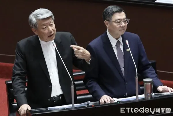 ▲▼行政院長卓榮泰立法院備詢 經濟部長郭智輝。(圖/記者屠惠剛攝)