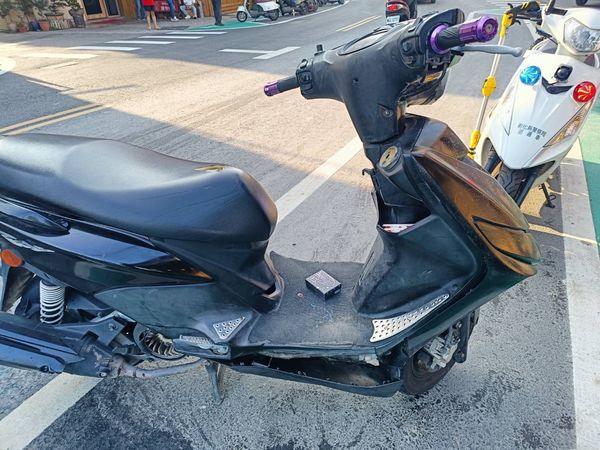 ▲彰化大埔路17歲少年無照與71歲阿北相撞雙雙受傷。(圖/民眾提供)