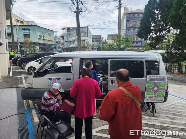 ▲▼嘉義市監理站114年5月份高齡駕照換照服務,體檢認知換照三合一,歡迎鄉親來辦理。(圖/嘉義市監理所提供)
