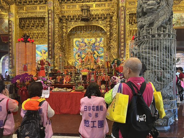 ▲伸港福安宮上午熱鬧滾滾。(圖/伸港福安宮提供)