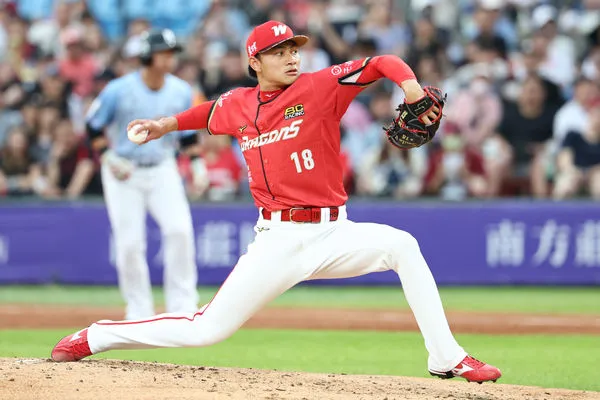 ▲▼ 徐若熙 。(圖/味全龍提供)