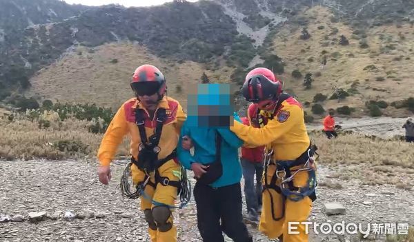 ▲▼65歲蕭姓男登山客於南湖山屋請求救援。(圖/記者哈勇嘎奧翻攝)