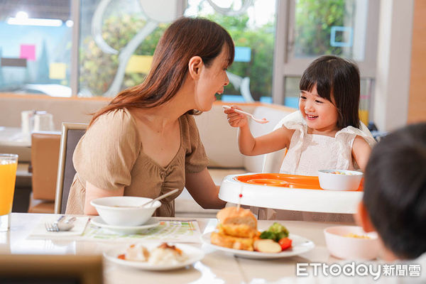 ▲和逸飯店•台南西門館推出「搭高鐵•和逸慕軒舒眠遊」住房專案,雙人入住每晚4000元起,專案含早餐及「療癒舒眠組」,打造客製化好眠假期。(記者林東良翻攝,下同)