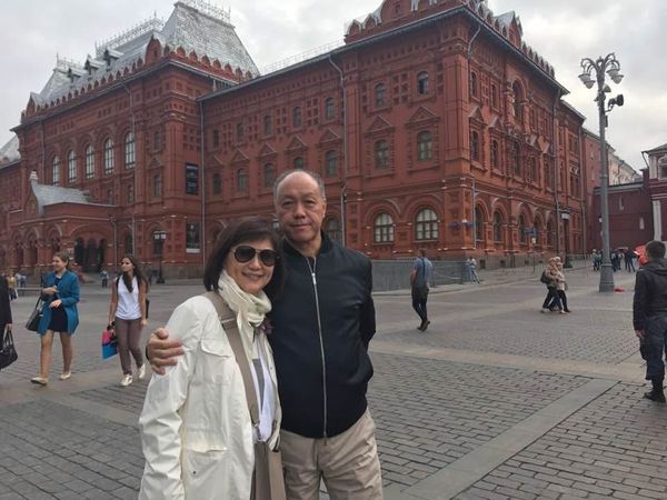 ▲王鈞(右)與丘秀珠夫妻再控詹姆士。(圖/王鈞提供)