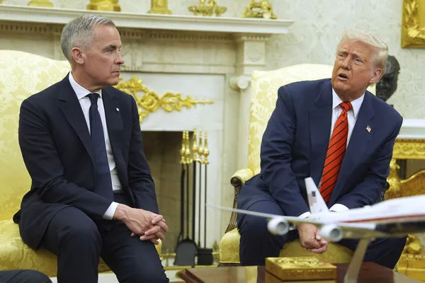 ▲▼美國總統川普會見加拿大總理卡尼(Mark Carney)。(圖/達志影像/美聯社)