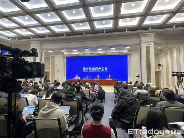 ▲▼ 大陸央行宣布降准降息 。(圖/記者任以芳攝)