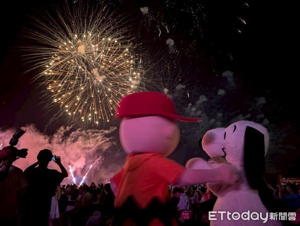 ▲▼ 2025澎湖國際海上花火節 。(圖/記者陳洋翻攝)