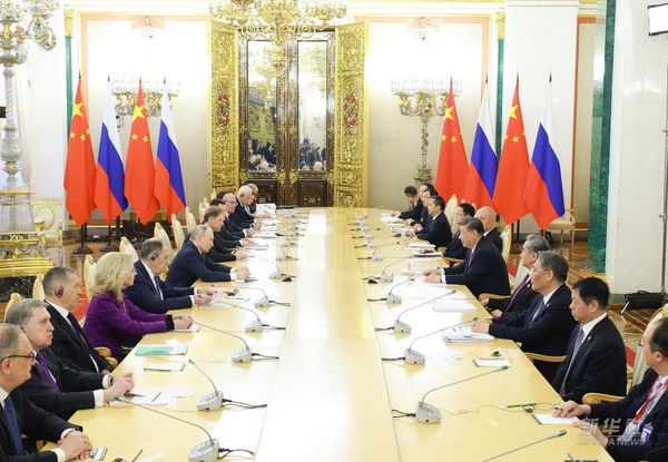 ▲▼當地時間5月8日上午,俄羅斯總統普丁與中國國家主席習近平在莫斯科克里姆林宮舉行會談。(圖/翻攝新華社)