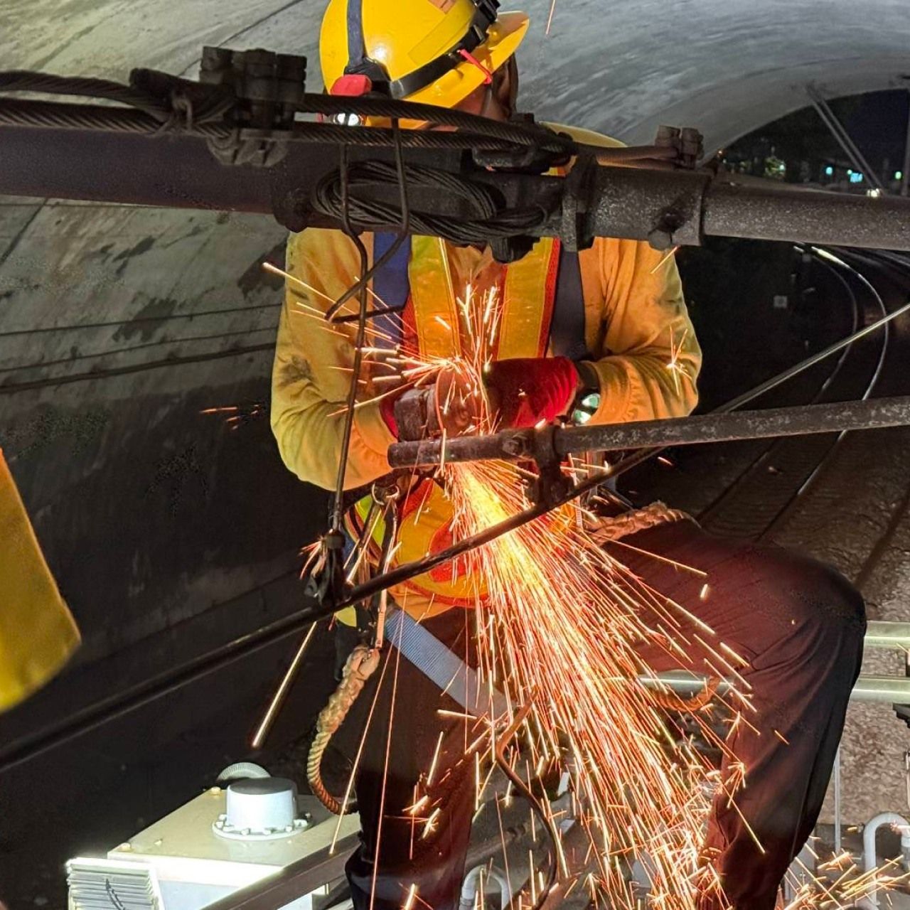 ▲▼台鐵電車線搶修。(圖/台鐵公司提供)