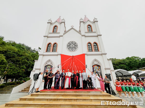 ▲▼ 嘉義縣長翁章梁與浦英雄主教主持中華聖母朝聖地聖堂啟用大典 。(圖/嘉義縣政府提供)