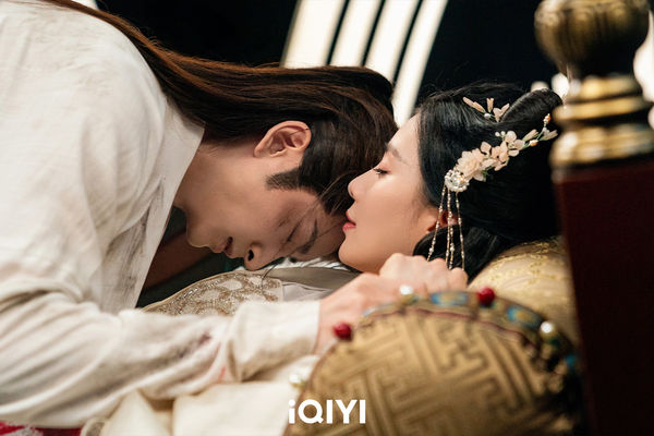 ▲張雲龍在《淮水竹亭》虐戀劉詩詩。(圖/iQIYI愛奇藝國際版提供)