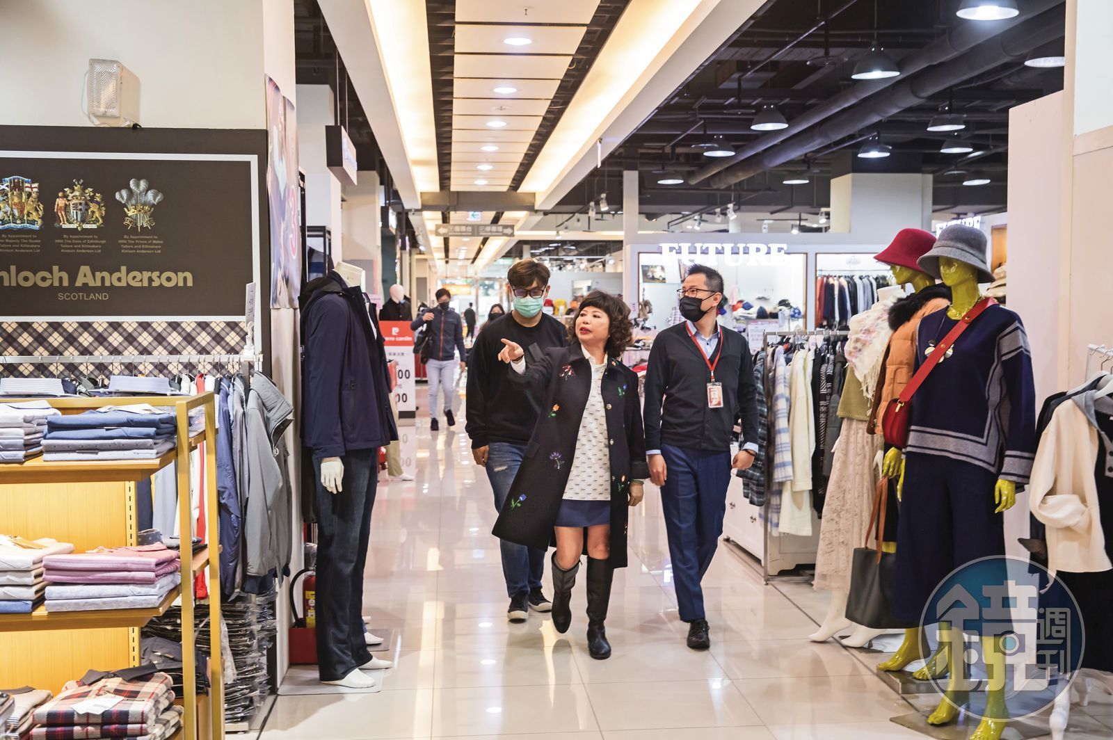 禮客董事長翁素蕙是商場女強人,卻被控為富不仁、獅子大開口。