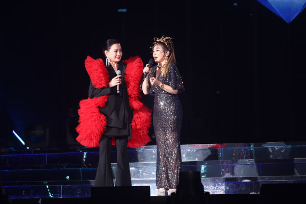 ▲▼ 藍寶石大歌廳藉著AI擬真技術,讓豬哥亮重現舞台。(圖/高雄流行音樂中心提供)