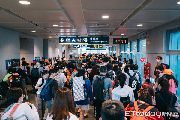 ▲▼台鐵白沙屯站於繞境活動期間創下單日搭乘人數新高。(圖/交通部提供)