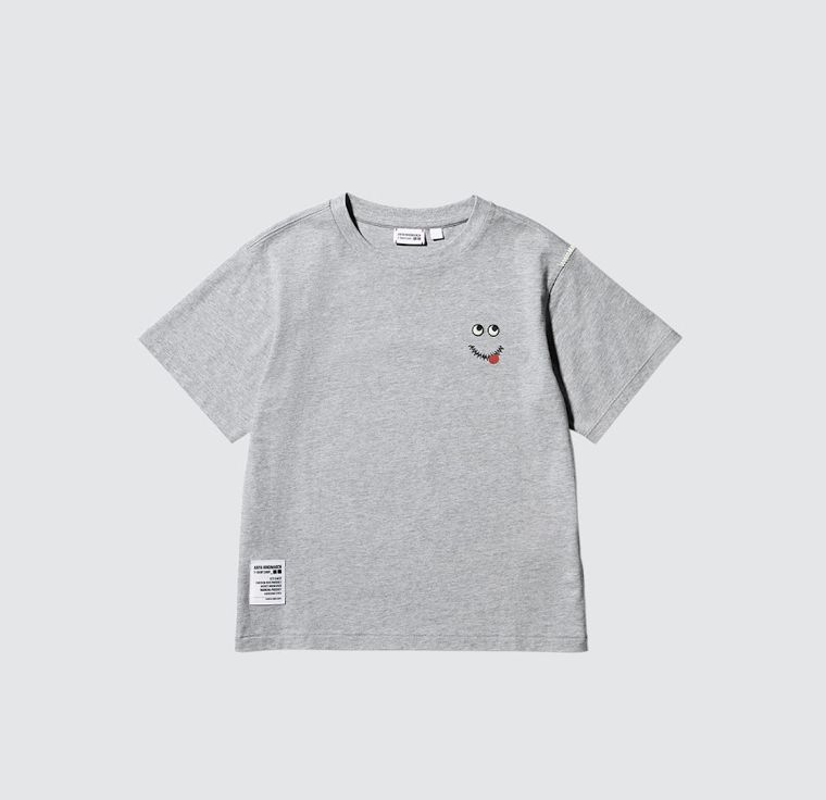 ▲▼ UNIQLO攜手 ANYA HINDMARCH 推出2025夏季聯名系列 。(圖/品牌提供)