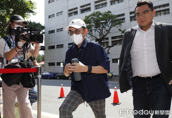 ▲▼藝人黃子佼到台灣高等法院開庭。(圖/記者湯興漢攝)