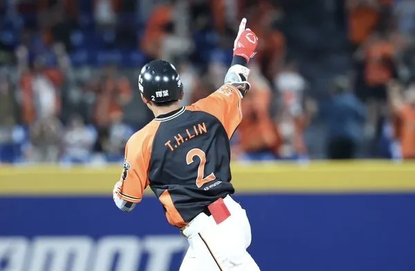 ▲▼ 林子豪 。(圖/統一獅提供)