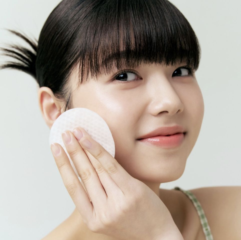 濕敷,敷臉,保養。(圖/skinfood_official IG)