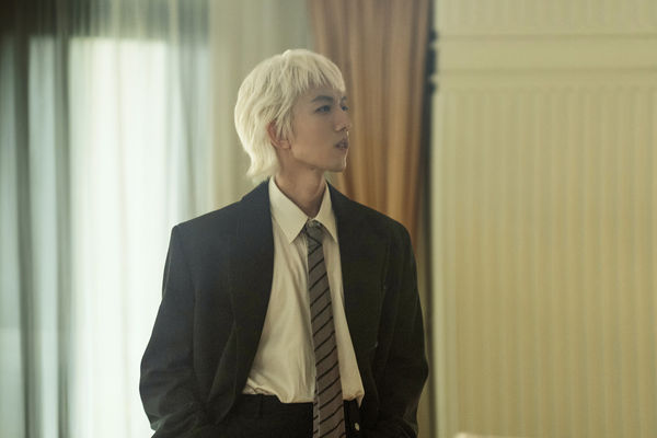 ▲林宥嘉親自演出新歌〈怪情歌〉MV男主角。(圖/華研國際提供)