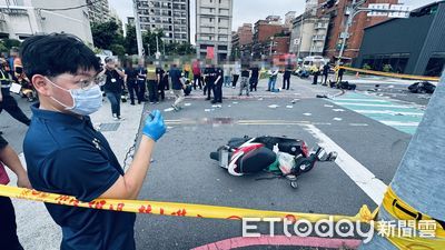 快訊／三峽汽車暴衝釀15輕重傷！「2女學生、1騎士」搶救無效亡