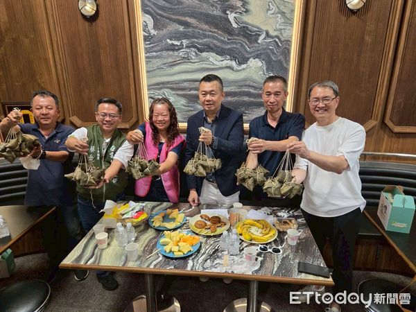 ▲「平安粽飄香,送暖到身旁」發送約3500顆平安粽,傳遞給夜光天使、家扶中心北港區的扶助家庭,以及北港區的長者與弱勢家庭。(圖/記者游瓊華翻攝)