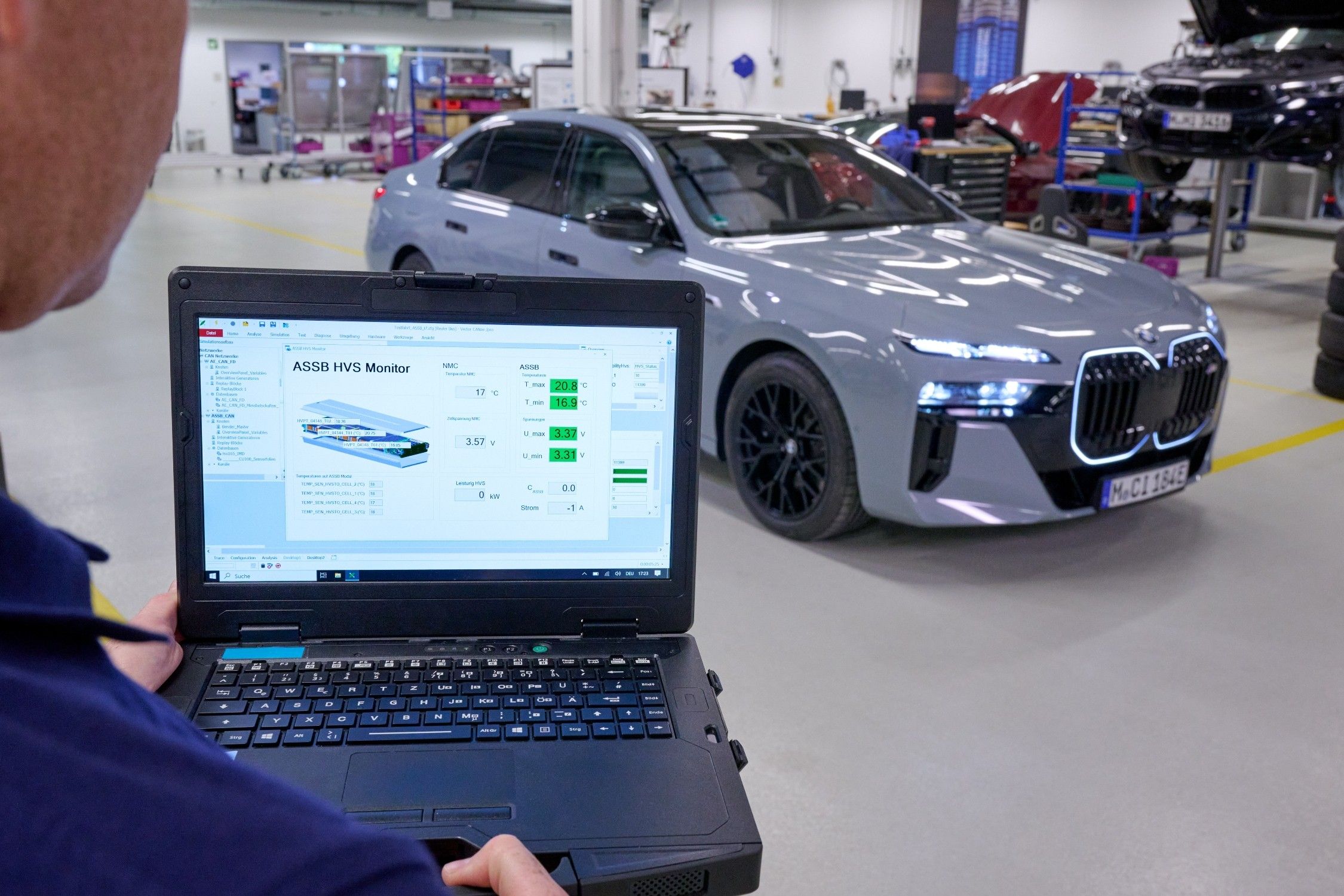 ▲BMW全固態電池i7上路測試。(圖/翻攝自BMW)