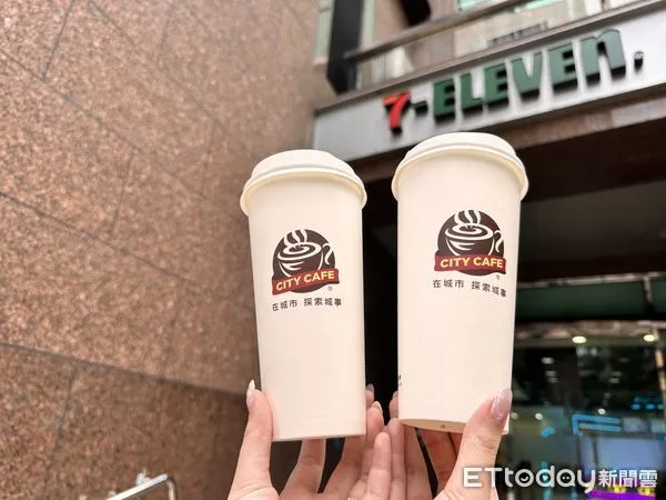 ▲▼7-11咖啡優惠,超商咖啡優惠,CITY CAFE,特大杯咖啡。(圖/記者林育綾攝)