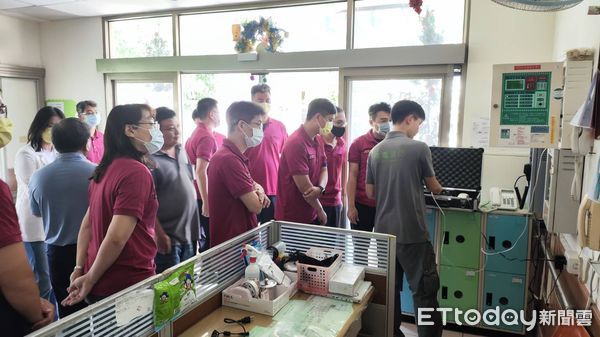 ▲台南市消防第三大隊進行灑水系統測試,確保長照機構消防設備正常運作。(記者林東良翻攝,下同)