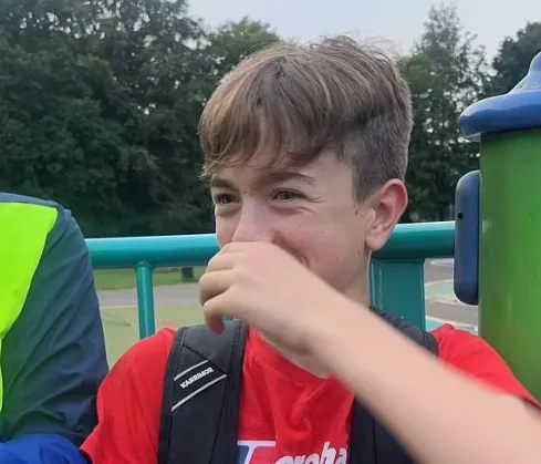 ▲▼心臟病發誤以為是氣喘!英15歲少年暴斃球場。(圖/翻攝自X)