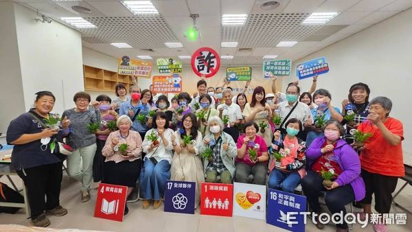 ▲▼ 公私協力 全嘉打詐 你我都是打詐英雄 。(圖/嘉義市警局提供)