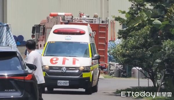 ▲雲林某食品加工廠女員工左手捲入機器內 。(圖/記者游瓊華翻攝)