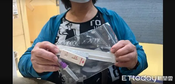 ▲快篩劑。(圖/施勝桓醫師提供)