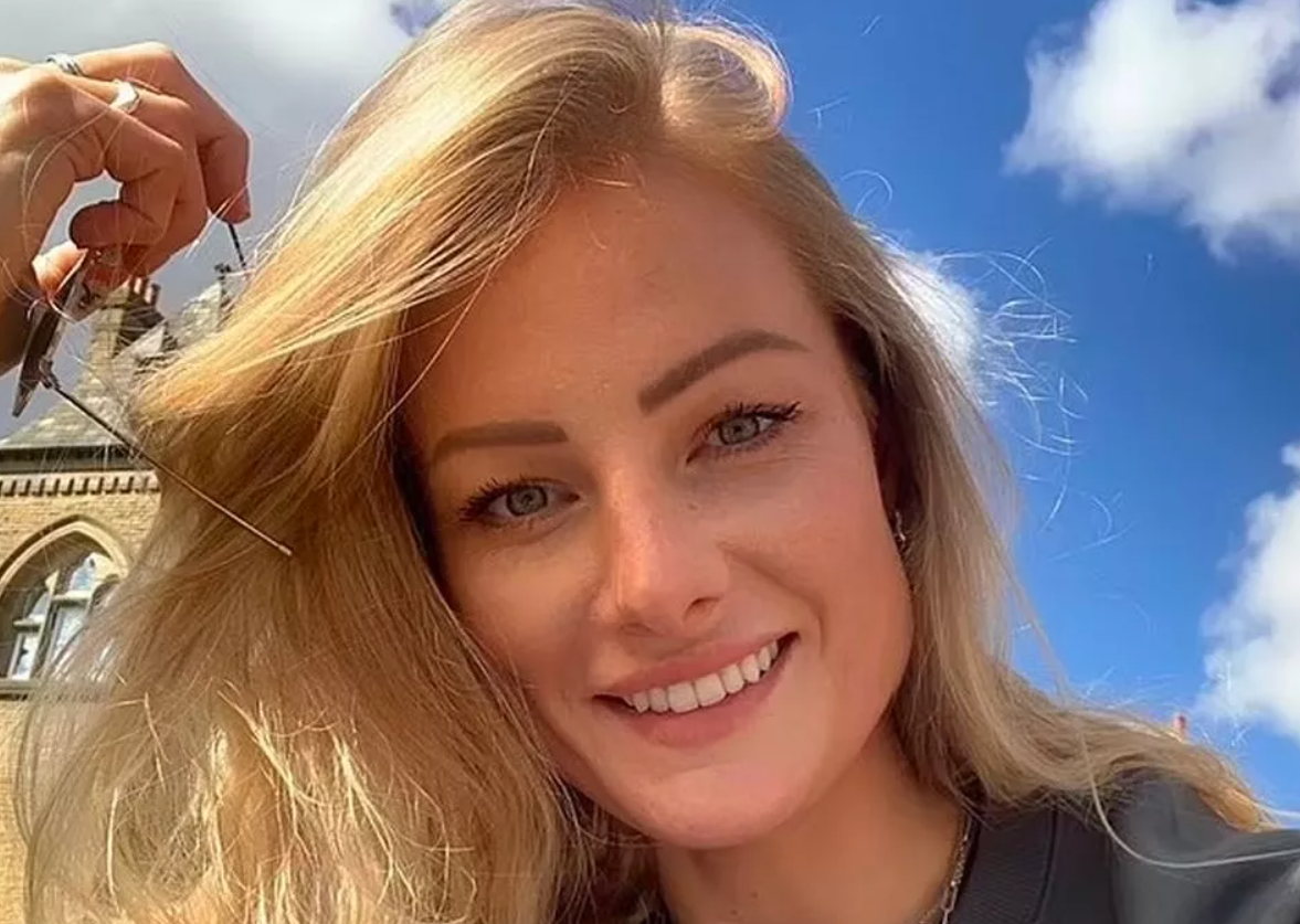 ▲▼ 32歲跳傘正妹「故意不開傘包」重摔死亡!。(圖/翻攝自X)