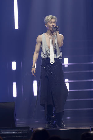 ▲▼ 畢書盡曝光齊秦私下暖舉。(圖/索尼音樂提供)