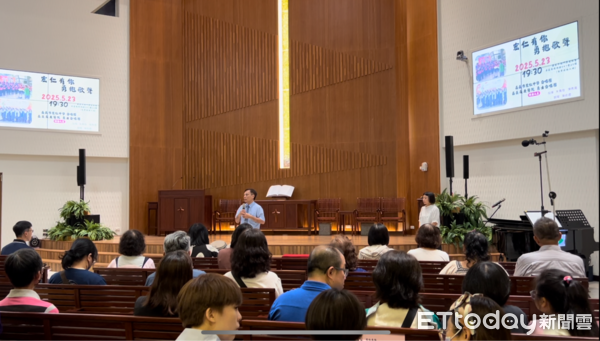 ▲▼ 嘉義長庚「勇士合唱團」攜手宏仁中學舉辦成果音樂會 。(圖/嘉義長庚醫院提供)