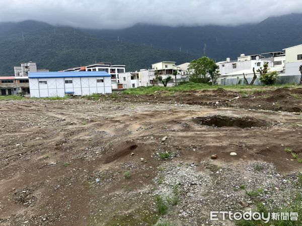 ▲▼花蓮縣長徐榛蔚備詢時表示,堅持「文化要保存,建設要推進」政策。(圖/花蓮縣政府提供,下同)