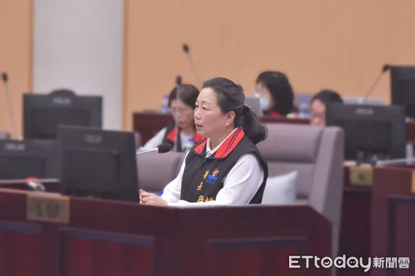 ▲▼花蓮縣長徐榛蔚備詢時表示,堅持「文化要保存,建設要推進」政策。(圖/花蓮縣政府提供,下同)