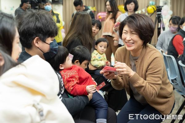 ▲台東縣長饒慶鈴再獲五星縣長殊榮。(圖/記者楊晨東翻攝)