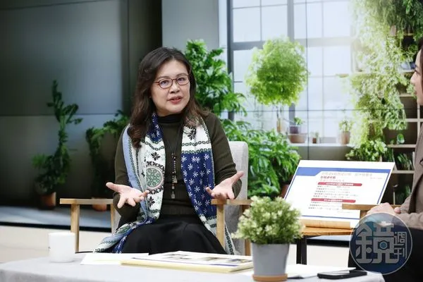 R姐善用錢滾錢,專攻台中買屋收租,當起包租婆,再透過優化,增添房屋價值,未來脫手快。