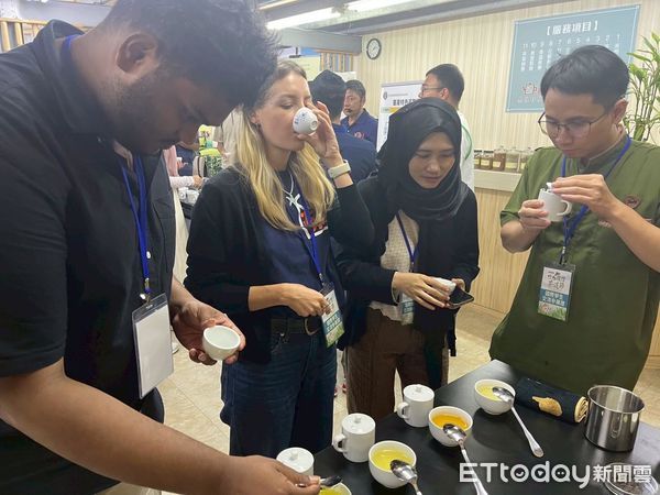 ▲國際生體驗「2025竹山國際茶道節」小旅行。(圖/竹山鎮公所提供)