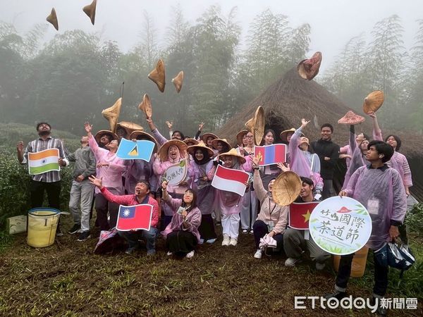 ▲國際生體驗「2025竹山國際茶道節」小旅行。(圖/竹山鎮公所提供,下同)