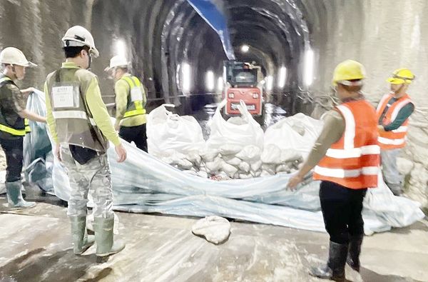 ▲北水分署評估梅雨鋒面會帶來豐沛雨量,已進行水庫設施安檢及防汛演練。(圖/北水分署提供)