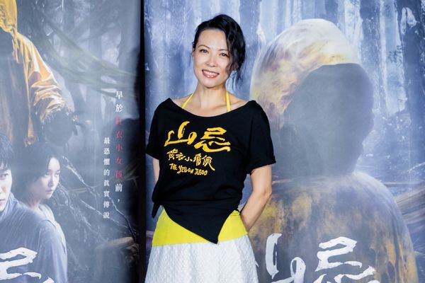 ▲《山忌 黃衣小飛俠》監製陳信吉、導演蔡佳穎攜手演員陳孝萱、陳如山及邱以太一同出席映後聯訪。(圖/華映提供)