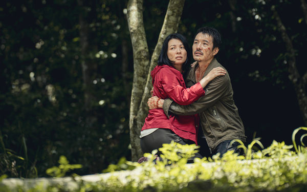 ▲《山忌 黃衣小飛俠》監製陳信吉、導演蔡佳穎攜手演員陳孝萱、陳如山及邱以太一同出席映後聯訪。(圖/華映提供)