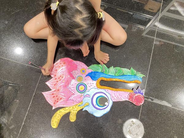 ▲▼ 馮媛甄和女兒一起完成龍舟。(圖/翻攝自Facebook/ Abby Feng)