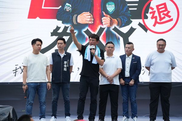 ▲▼民眾黨台中宣講,3位面臨罷免的國民黨立委廖偉翔、黃健豪、羅廷瑋也出席。(圖/民眾黨提供)