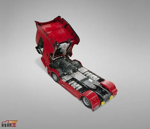 兼顧效率與輕量化 Scania 發表全新 Super 11 引擎