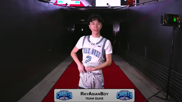 ▲Ray在慈善籃球賽中表現驚人。(圖/翻攝自YouTube/RayAsianBoy Live)