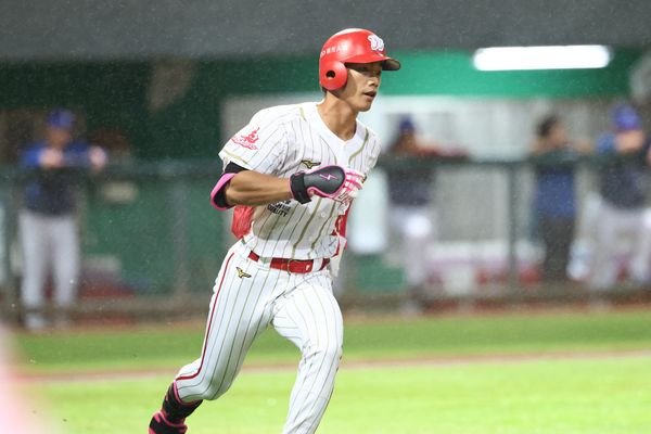 ▲▼ 曾聖安 。(圖/味全龍提供)