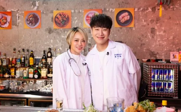 ▲▼戴愛玲開設YouTube節目。(圖/華納音樂提供)